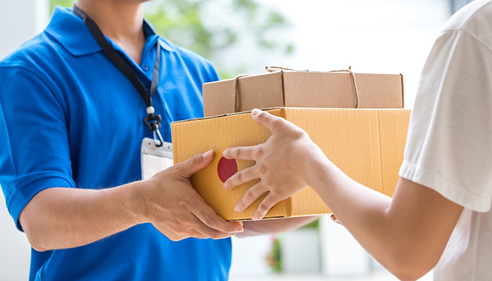 Types-of-Shipping-Procedures-Sending-By-Priority-Mail-Img شرکت آندیا طب - شرح انواع رویههای ارسال کالا - ارسال از طریق پست پیشتاز